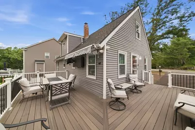1582 Varnum Ave, Lowell, MA 01854 - Photo 11