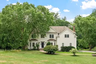 18 Lawrence St, Pepperell, MA 01463 - Photo 1