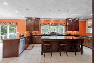 18 Lawrence St, Pepperell, MA 01463 - Photo 11