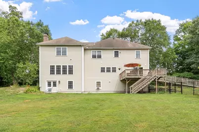 18 Lawrence St, Pepperell, MA 01463 - Photo 3