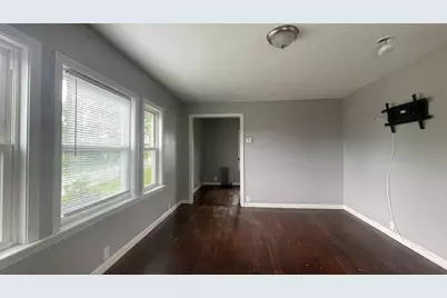 588 Hartford Ave W #2, Uxbridge, MA 01569 - Photo 9
