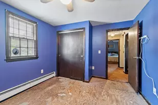 12 Stromquist Ave, Lowell, MA 01852 - Photo 33