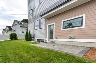 308 Newton St, Waltham, MA 02453 - Photo 5