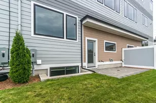 308 Newton St, Waltham, MA 02453 - Photo 7