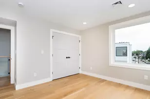 308 Newton St, Waltham, MA 02453 - Photo 27