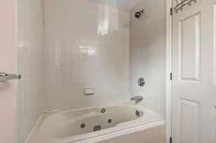 213 Brickett Hill Cir, Haverhill, MA 01830 - Photo 17