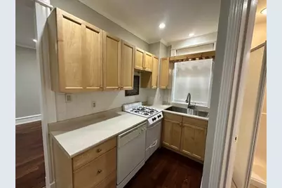 5 Breamore Rd #R, Boston, MA 02135 - Photo 3
