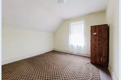 194 Coffin Ave, New Bedford, MA 02746 - Photo 17