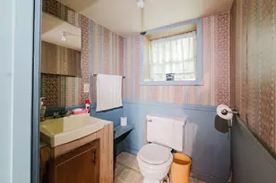194 Coffin Ave, New Bedford, MA 02746 - Photo 21