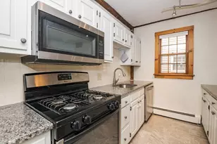 42 Essex St, Salem, MA 01970 - Photo 15