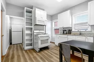 807 E 3rd St, Boston, MA 02127 - Photo 3