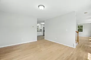 17 Bonner Ave, Fitchburg, MA 01420 - Photo 7