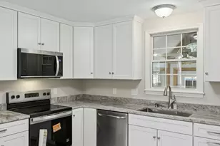 17 Bonner Ave, Fitchburg, MA 01420 - Photo 11