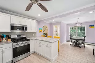 993 Pine St, Seekonk, MA 02771 - Photo 7