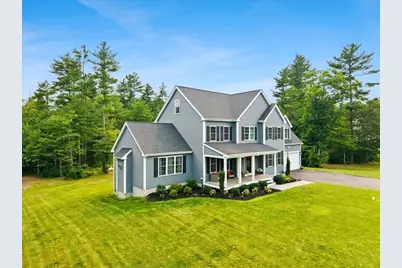 8 Paddock Cir, Middleborough, MA 02346 - Photo 5