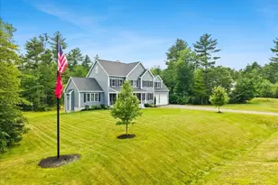 8 Paddock Cir, Middleborough, MA 02346 - Photo 3