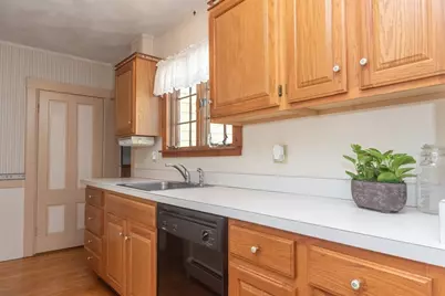 252 Water St, Clinton, MA 01510 - Photo 9