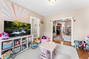 39 Orchard St, Marlborough, MA 01752 - Photo 5