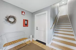 14 Garfield St, Northampton, MA 01062 - Photo 5