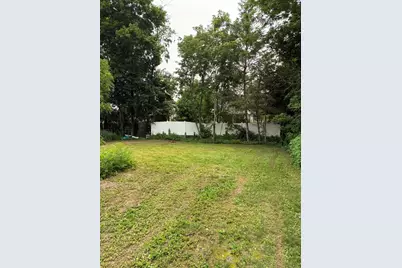 303 Chapman, Greenfield, MA 01301 - Photo 5