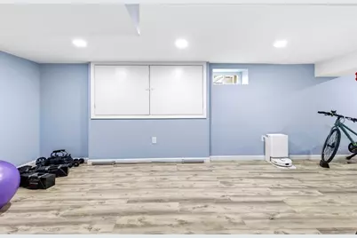 7 Harvard St, Melrose, MA 02176 - Photo 15