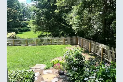 33 Gaylord Street, Amherst, MA 01002 - Photo 39