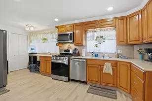 110 Waterhill St, Lynn, MA 01905 - Photo 9