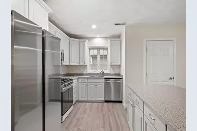 16 Ells Ave, Melrose, MA 02176 - Photo 7