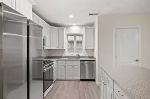 16 Ells Ave, Melrose, MA 02176 - Photo 7