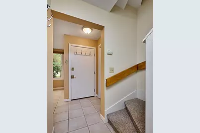 51 Amity Pl #51, Amherst, MA 01002 - Photo 3