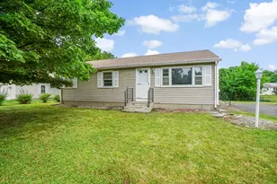 31 Kellogg Ave, Agawam, MA 01030 - Photo 1