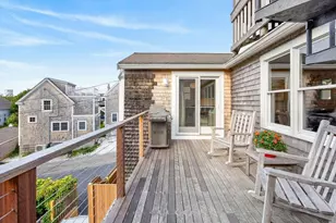 17 Carnes Ln, Provincetown, MA 02657 - Photo 17