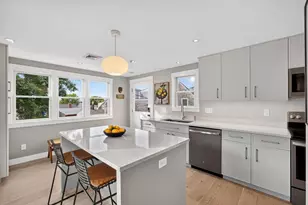 17 Carnes Ln, Provincetown, MA 02657 - Photo 5
