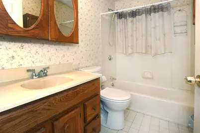 33 Johnson St, Newburyport, MA 01950 - Photo 15