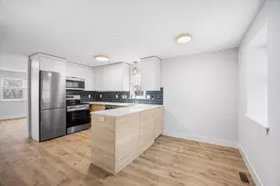 28 Margin St, Lynn, MA 01905 - Photo 3