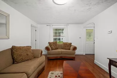 6 Oakwood Ave, Auburn, MA 01501 - Photo 11