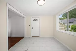 6 Oakwood Ave, Auburn, MA 01501 - Photo 5