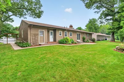 74 Lynnwood Ln, Worcester, MA 01609 - Photo 3