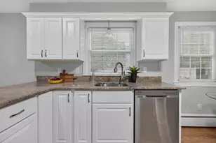74 Lynnwood Ln, Worcester, MA 01609 - Photo 9