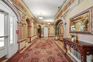 4 Charlesgate E, Boston, MA 02215 - Photo 27