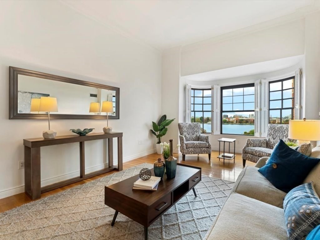 4 Charlesgate East #705, Back Bay