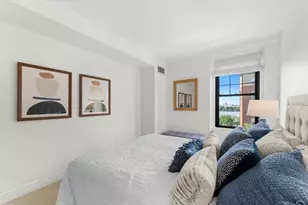 4 Charlesgate E, Boston, MA 02215 - Photo 21