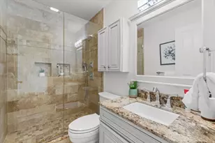 4 Charlesgate E, Boston, MA 02215 - Photo 19