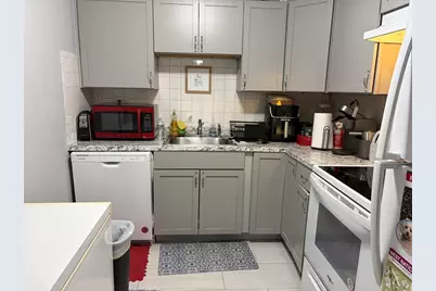 7 Weld Street #13, Framingham, MA 01702 - Photo 5