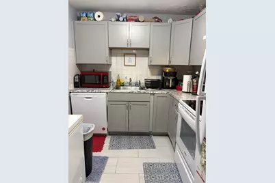 7 Weld Street #13, Framingham, MA 01702 - Photo 7