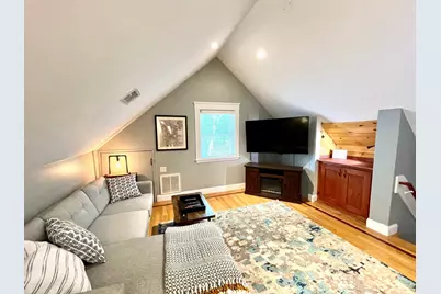 247-2 Savin Hill Ave #Furnished, Boston, MA 02125 - Photo 11