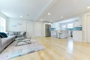 34R Underhill St, Winthrop, MA 02152 - Photo 5