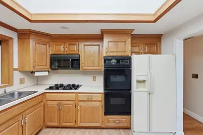 100 Marilyn, Holliston, MA 01746 - Photo 15
