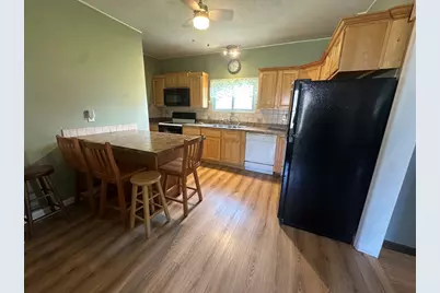 79 Academy, Chicopee, MA 01020 - Photo 7