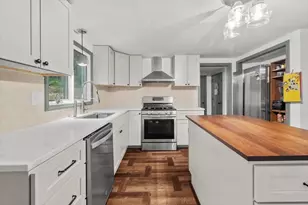 10 Flint Locke Dr, Duxbury, MA 02332 - Photo 5